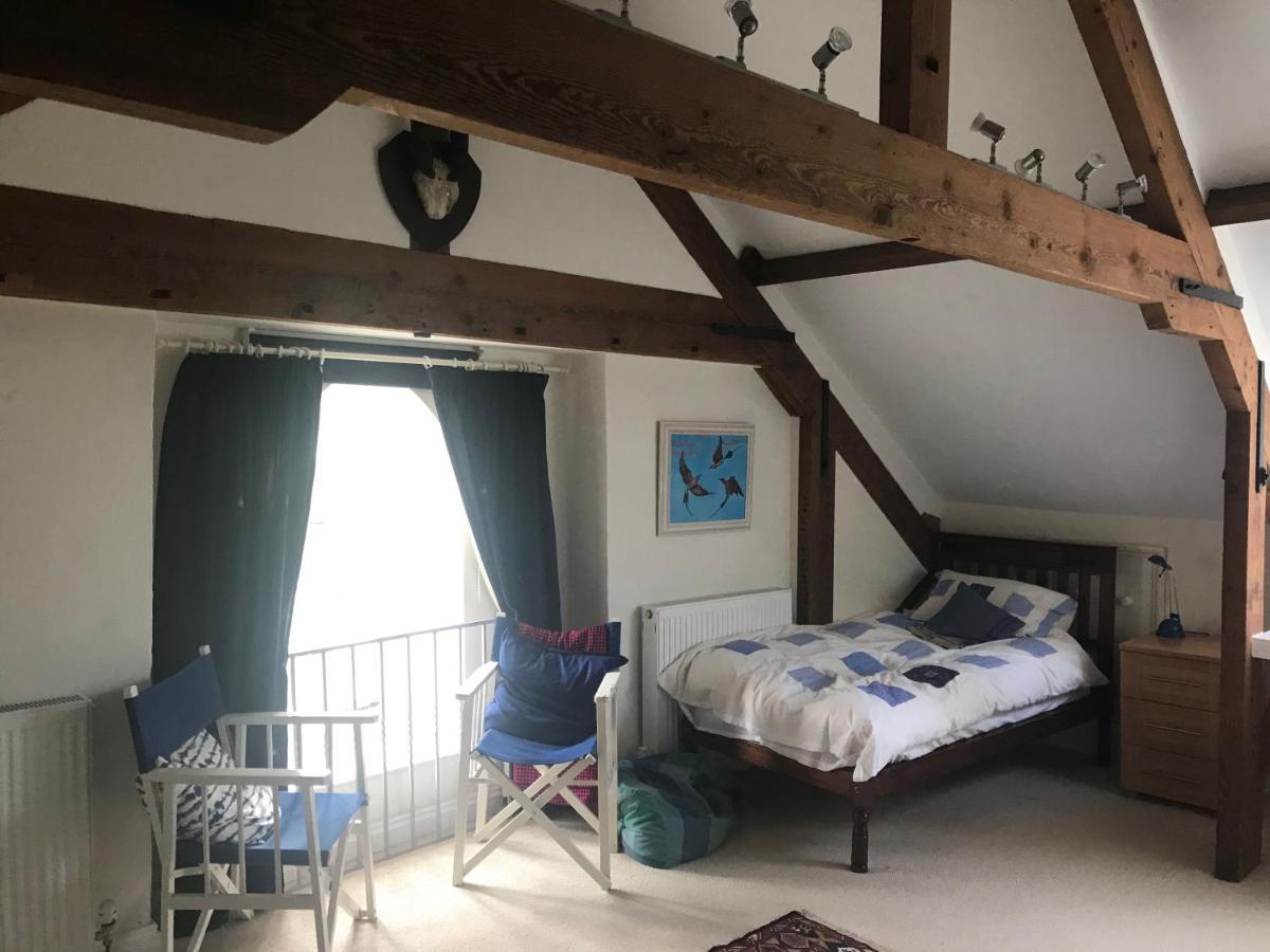 Bed and Breakfast St Michaels House Кредитон Экстерьер фото